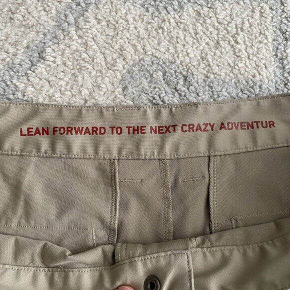 Rhone Shorts Mens 33 Khaki Commuter Performance Stretch Golf Tennis 8” I… - Picture 6 of 7